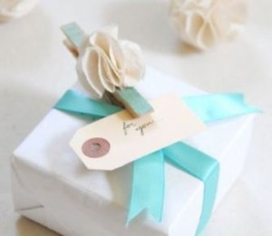 Cadeau met wasknijper